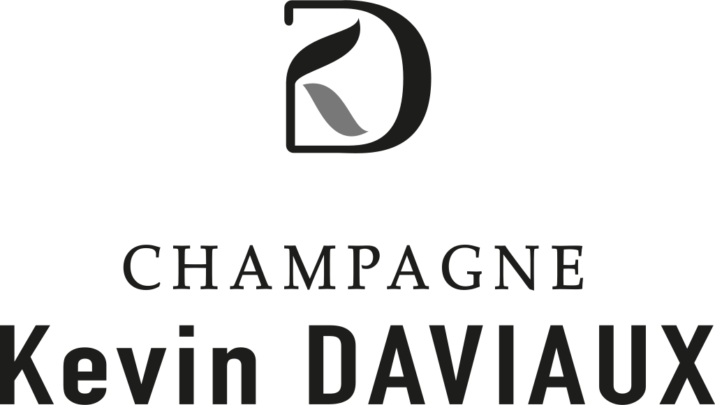 KEVIN DAVIAUX Logo
